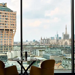 Uptown Palace Милан