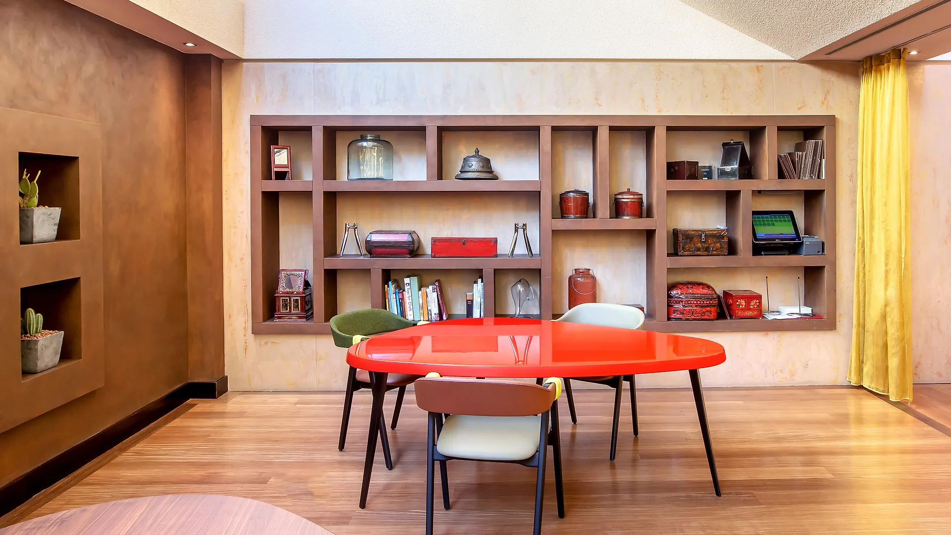 ****  Enterprise Hotel Design & Boutique Milan Italy